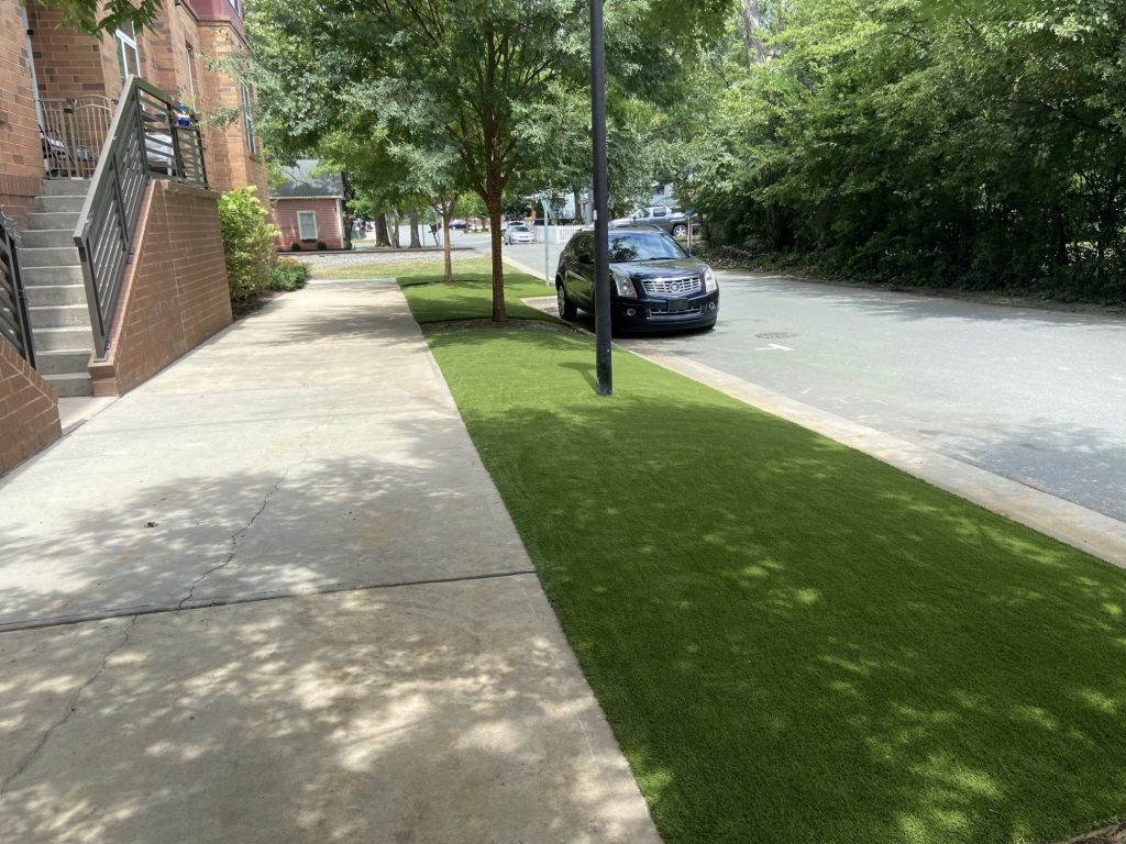 Artificial grass sidewalk installed by SYNLawn