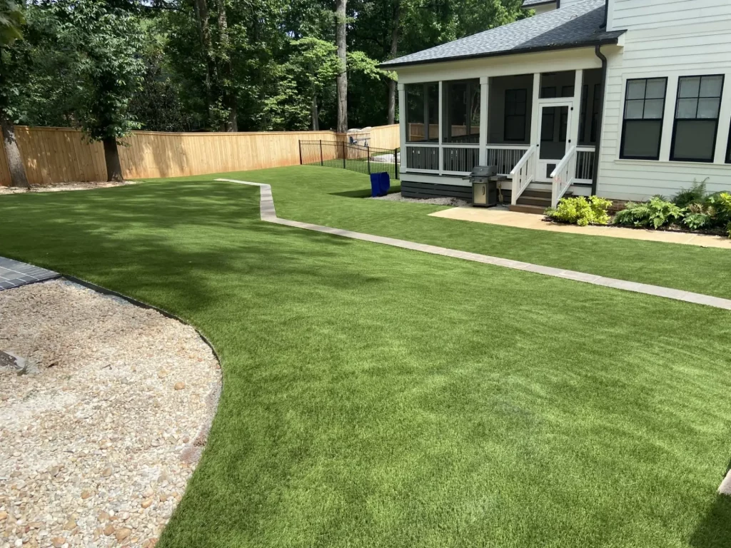 Artificial grass lawn installed by SYNLawn