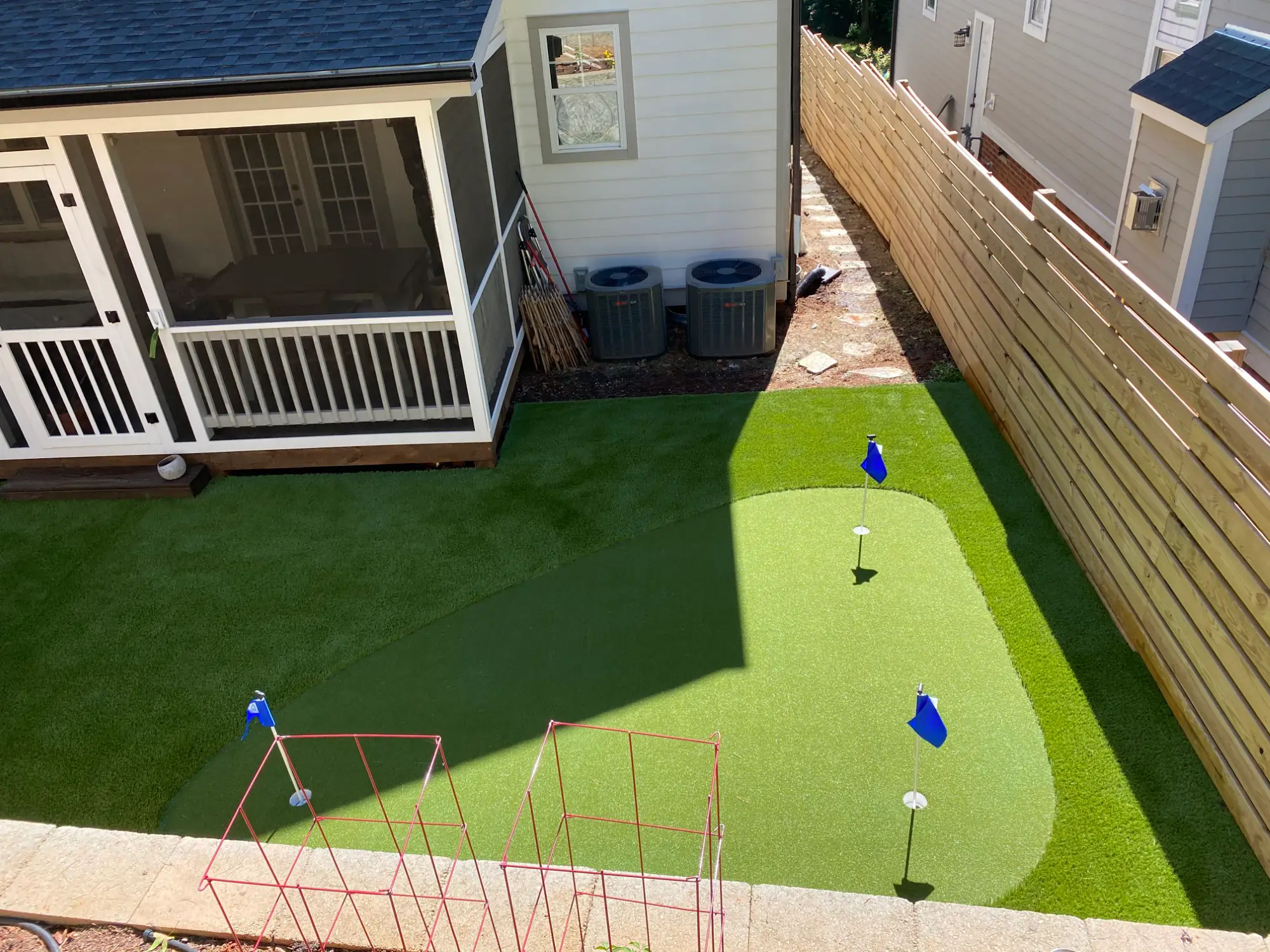 Artificial grass backyard golf green from SYNLawn
