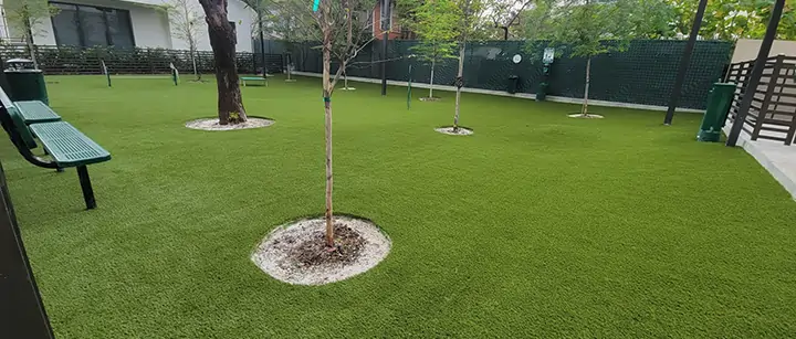 Hotel artificial grass courtyard installed by SYNLawn